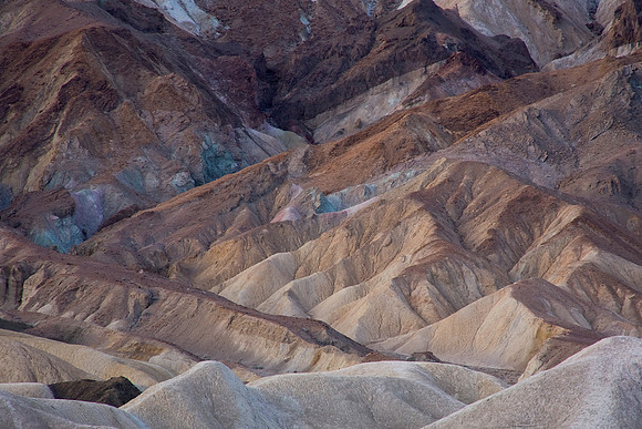 Colors of the Earth